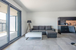 T3 Prado terrace and garage